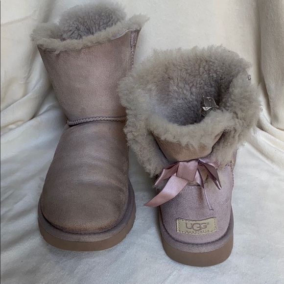 UGG Shoes - Ugg Bailey bows boots